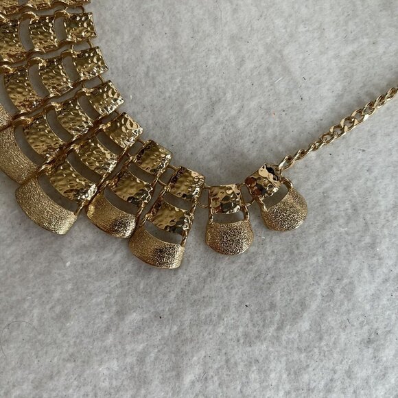 Gold Tone Bib Bold Statement Necklace Graduated Funky Chunky Adjustable 19" - Picture 10 of 11